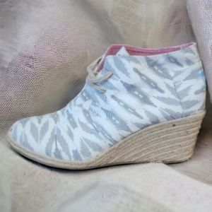 Toms Gray Canvas Wedge Shoes